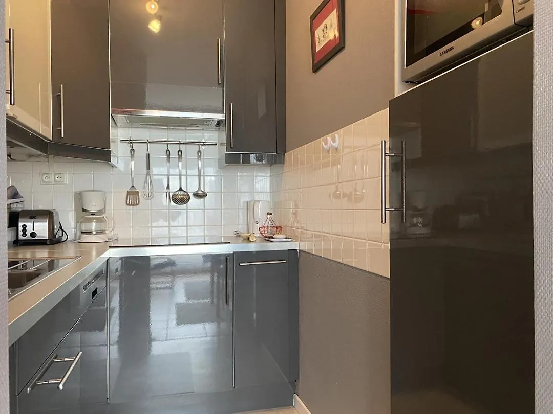 470 - Appartement Acces Direct A La Tres Belle Plage De Caroual 2Km De Sable Fin Erquy Apartment