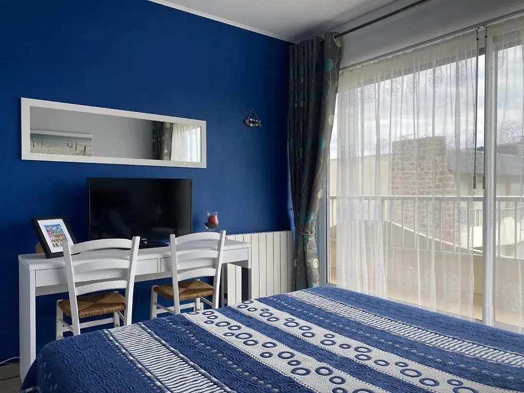 470 - Appartement Acces Direct A La Tres Belle Plage De Caroual 2Km De Sable Fin Erquy Apartment